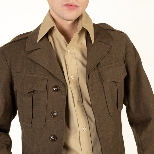 veste de surplus militaire marron vintage (années 1970)