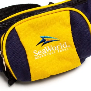 Vintage SeaWorld Adventure Parks Fanny Pack 1