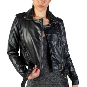 Chaqueta de moto corta de cuero sintético