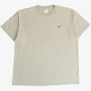 Vintage Nike Embroidered Swoosh Logo T-Shirt (2000s)