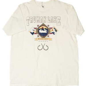 Vintage Truman Lake Missouri Fruit of the Loom T-Shirt (8956)