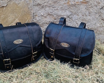 Leather Motorcycle  Saddlebags Pouch Black Two Bags Panniers Saddle Bags For Sportscasters
