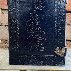Wolf Embossed Leather Journal, Writing Notebook, Notepad, Leather Grimoire Wedding Guest book, Gift for him for her,Best Gift for Christmas