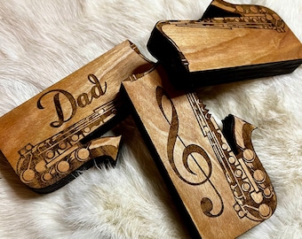 Porta ance per sassofono personalizzato, scatola di legno per sassofono magnetico, amante del sassofono, amante della musica, regalo musicale, regalo personalizzato, regalo per sassofono