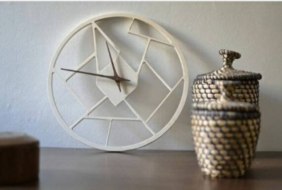 Horloge Murage Atypique