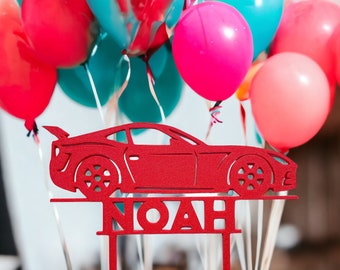 Cake-Topper Rennauto Kindergeburtstag, personalisiert mit Namen und Zahl