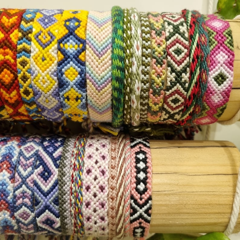 Pulseras de amistad de macramé anudadas estilo hippie/boho Kumihimo imagen 5