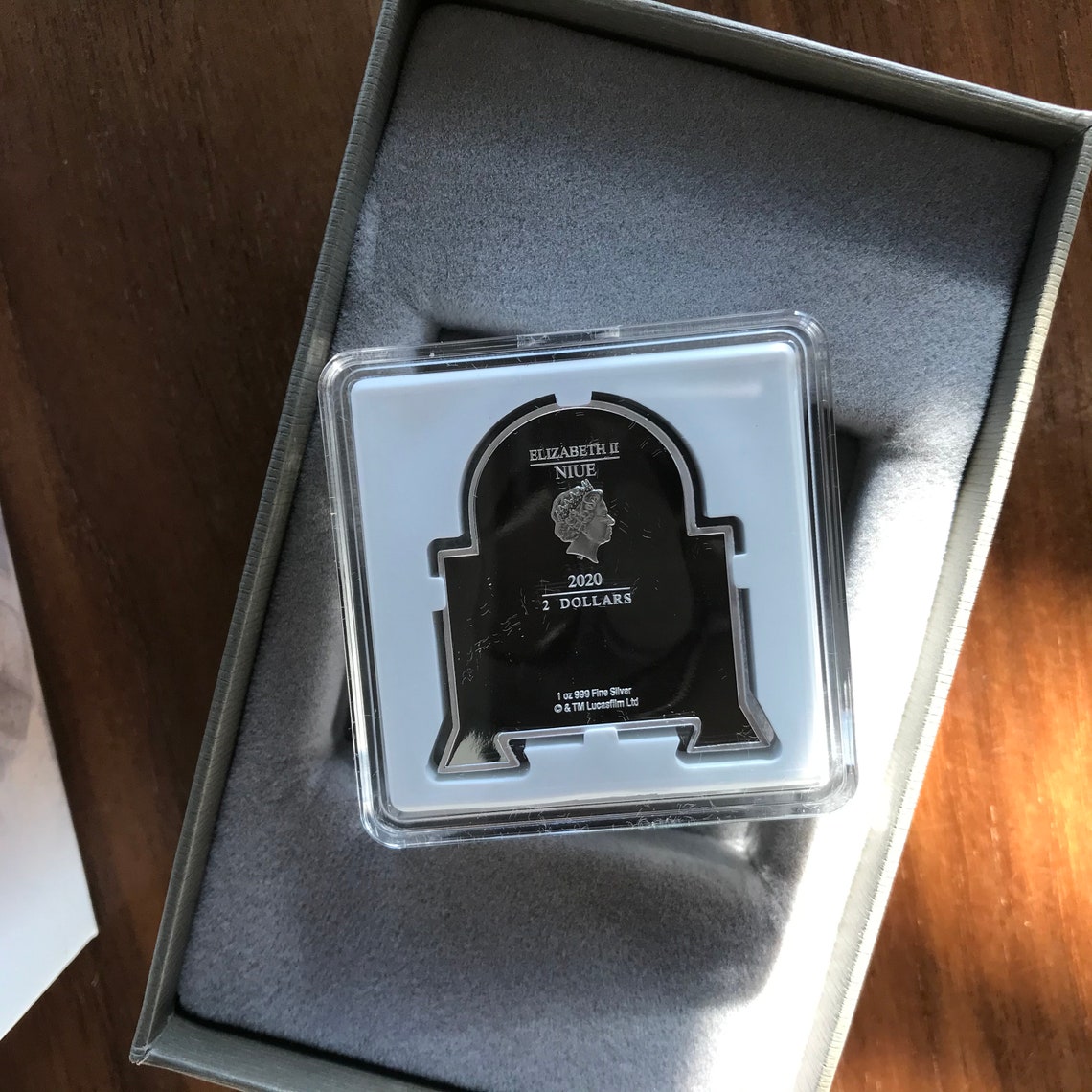 r2d2 silver coin