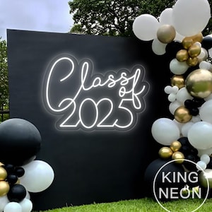 Placa de neon da classe de 2025, luz de neon LED personalizada para festa de formatura, decoração de parede para formatura de formatura de 2025, placa de boas-vindas para formatura, presente para formandos