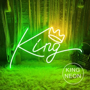 Insegna al neon King With Crown, luce al neon a LED personalizzata per la camera da letto dei ragazzi, decorazione da parete per la casa, bar del dormitorio, decorazioni per feste di compleanno, regali personalizzati