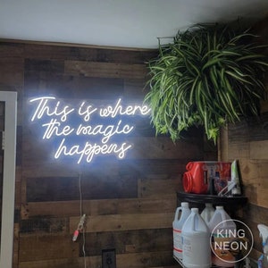 Qui è dove avviene la magia Insegna al neon, insegna luminosa al neon a LED per salone di bellezza personalizzato Decorazione per ufficio, palestra, camera da letto, bar, casa