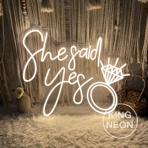 Insegna al neon "She Said Yes Ring", insegna luminosa al neon per matrimonio personalizzata, decorazione da parete per proposta di matrimonio, cartello di benvenuto per festa di fidanzamento, regalo per lei.