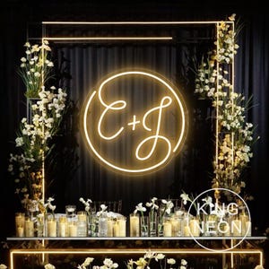 Custom Initials Round Shape LED Neon Sign, Personalized Circle Last Name Neon Light, Boho Wedding Party Backdrop Wall Decor, Gift For Couple