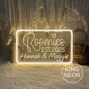 Roomies Neon Sign,Personalized Roomate Name Sign,Wall Decor For College Roommates,Unique Gifts for Roommate,Light Up Name Sign,Engrave Sign