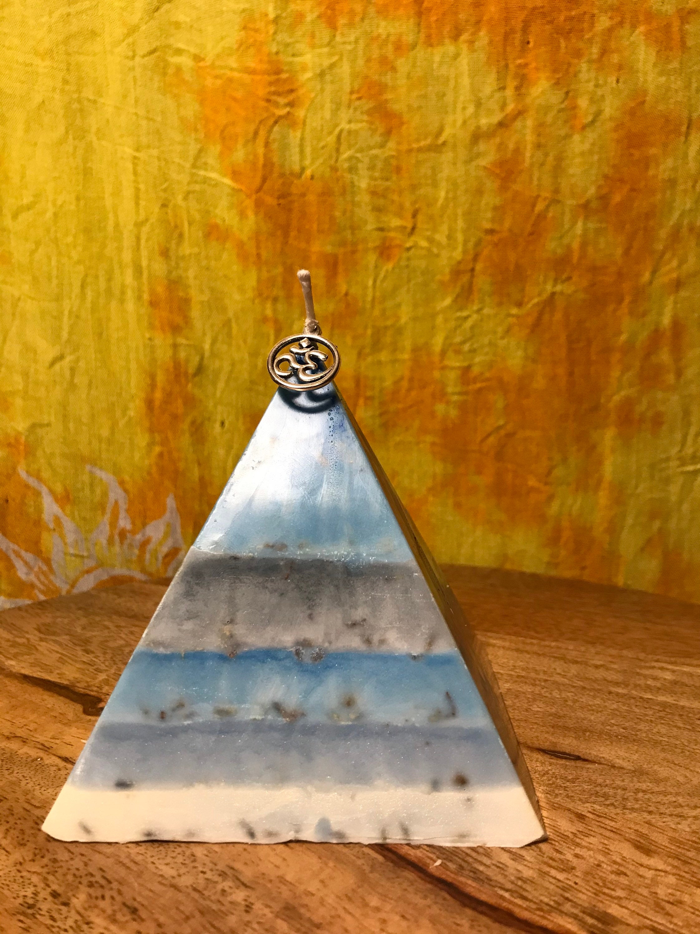 Enchanted oasis candle Calming candle with crystals Rose Etsy