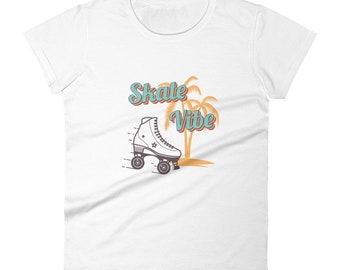 Vida de skate / Vintage 70's Vibe / Retro 80's Vibe / Regalo para Roller Skater / Beach Theme / Palm Trees / Camiseta de manga corta para mujer
