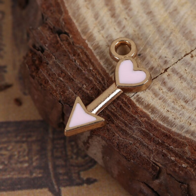 Set of 5 Charms Valentine/'s Day Charms Enamel Heart Arrow Charm Set of 10 Charms Bulk Charms Heart Charms Set of 20 Charms