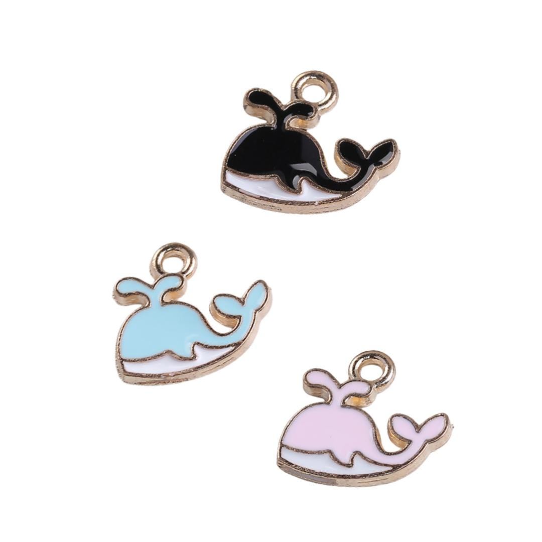 Dije de ballena esmaltado en oro / Dijes de verano / Dijes del océano / Dijes de animales marinos / 5 Dijes / 10 Dijes / 20 Dijes