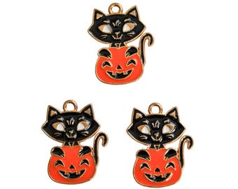 Gold Enamel Black Cat with Jack-o-Lantern Charm | Halloween Charms | Holiday Charms