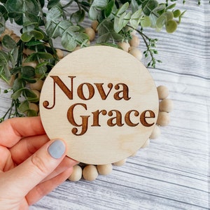 Retro Baby Name Sign|Birth Announcement Disc | Baby Announcement | New Baby | Baby Photo Prop | New Mom Gift | Baby Shower Gift