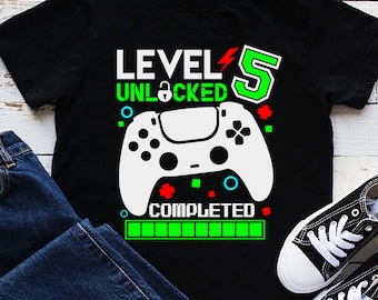 Niveau 5 ontgrendeld verjaardag Svg, 5e verjaardag jongen gamer Svg, gamer verjaardag Svg, verjaardag gamer shirt svg