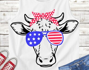 SVG de vaca patriótica: gafas de sol con la bandera estadounidense, 4 de julio (descarga digital)