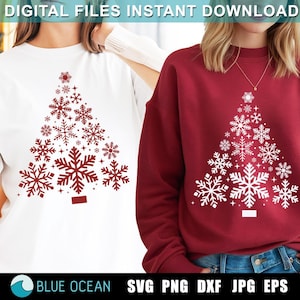 Könnte beinhalten: Zwei Bilder von einem weißen und einem roten Sweatshirt mit einem Weihnachtsbaum-Design aus Schneeflocken. Die Schneeflocken sind auf dem weißen Sweatshirt rot und auf dem roten Sweatshirt weiß. Der Text "DIGITAL FILES INSTANT DOWNLOAD" befindet sich oben im Bild. Der Text "BLUE OCEAN SVG PNG DXF JPG EPS" befindet sich unten im Bild.