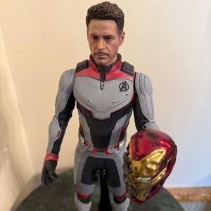 Mr. Stark  1/6 Scale Figure