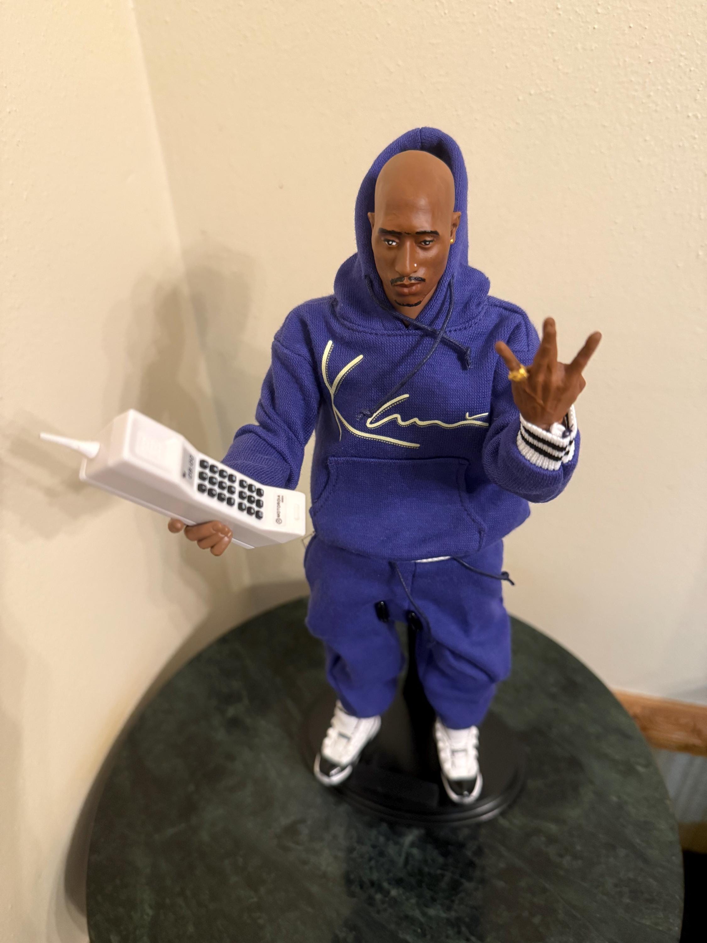 2PAC ICONIC 1/6 Scale Figure - Etsy