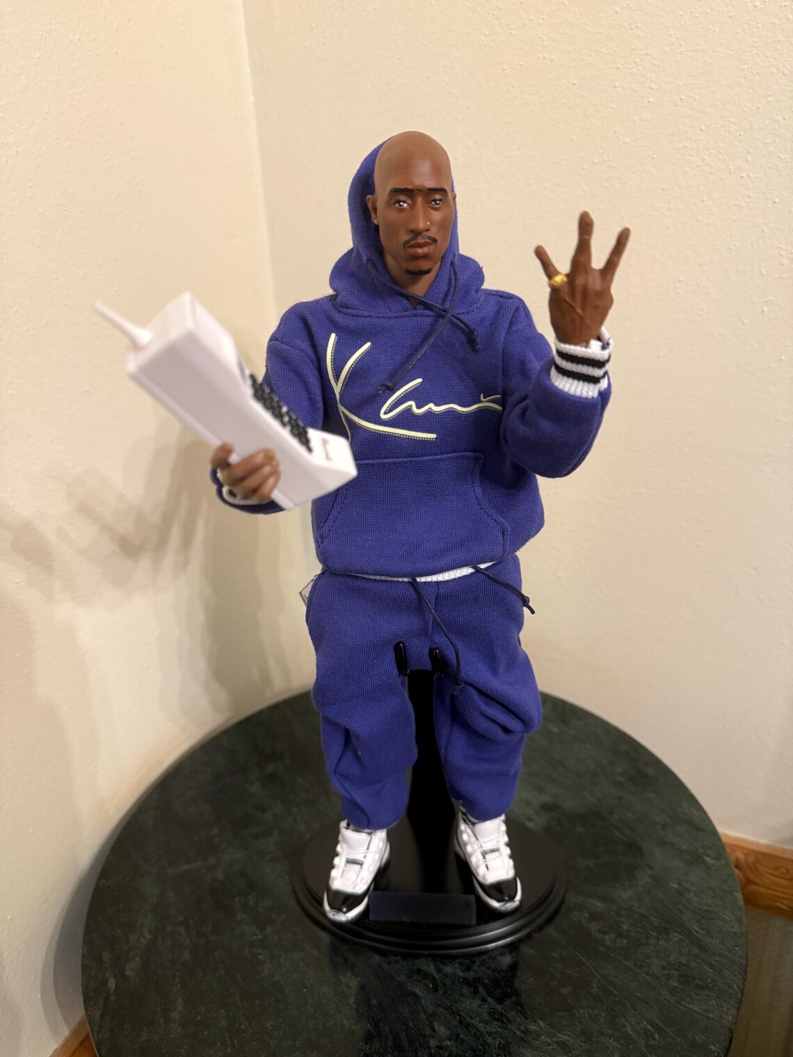 2PAC ICONIC 1/6 Scale Figure - Etsy