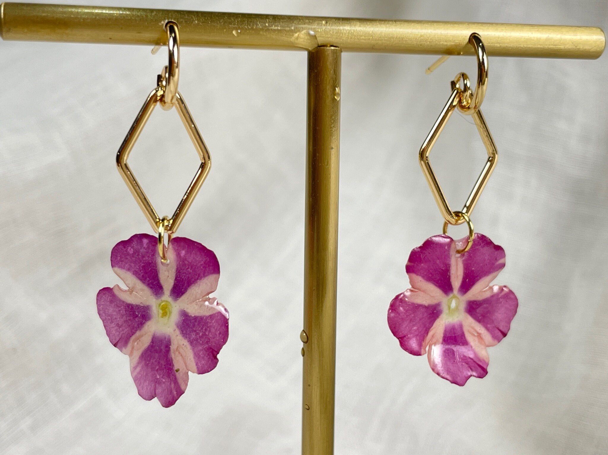 Dried flower handmade resin earrings real flower jewellery Etsy