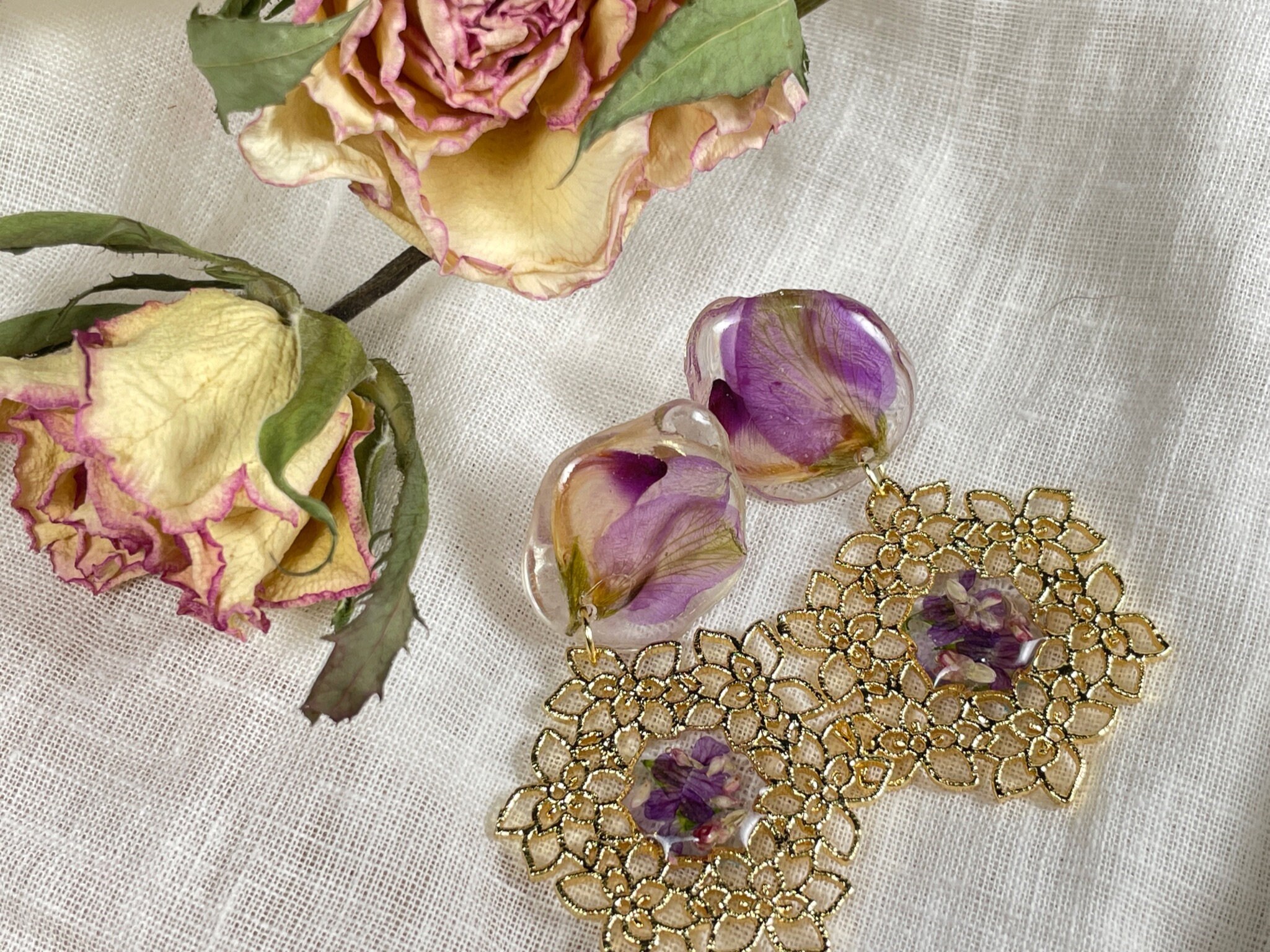 Dried flower handmade resin earrings real flower jewellery Etsy