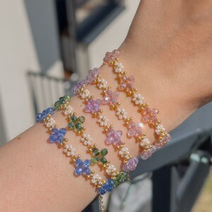人気【VINTAGEHOLLYWOOND】Daisy Gemstone Bracelet Silver Flower Bracelet,triple Daisy Bracelet for Women