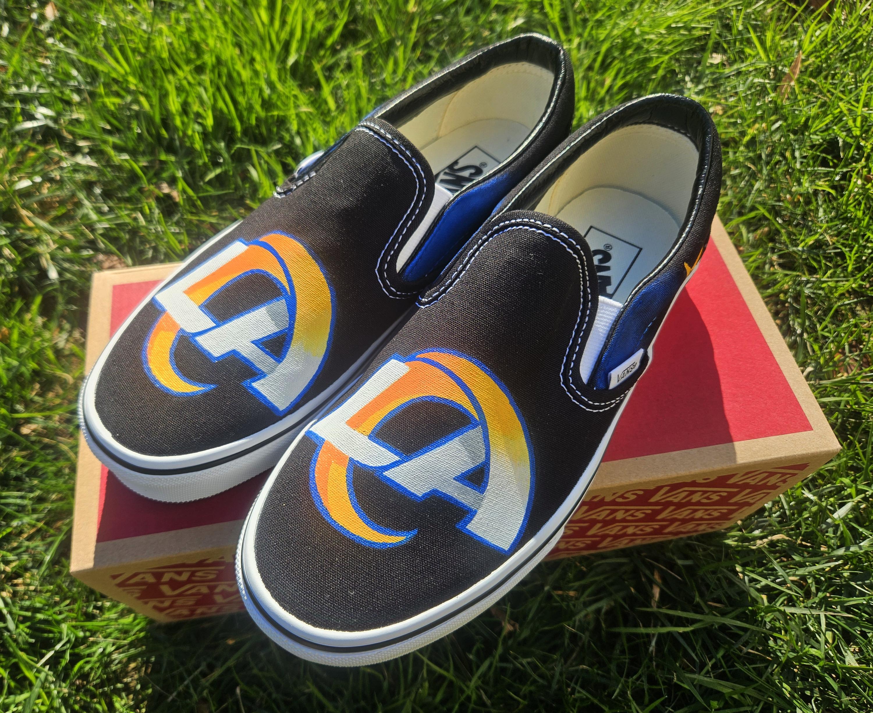 Custom Painted Vans ANY TEAM - Etsy