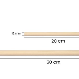Puede incluir: Dos clavijas de madera, una que mide 12 mm de di&aacute;metro y 20 cm de largo, y la otra que mide 15 mm de di&aacute;metro y 30 cm de largo.