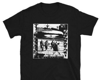 Camiseta DESOBEDIÊNCIA CIVIL em algumas horas de loucura