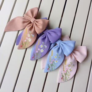 Hair bow, wildflower, linen hair bow, floral hair clip, meadow flower, embroidered hair bow, gift bow