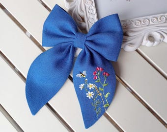 Personalised hair bow, wildflower, linen hair bow, floral hair clip, meadow flower, embroidered hair bow, gift bow