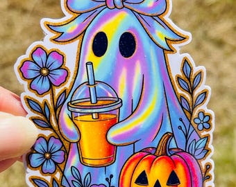Saison effrayante, thème d'Halloween, ambiance d'automne confortable, fantôme irisé sirotant un café - Sticker Bobba