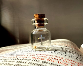 Tiny Glass Jar with Mustard Seed | Faith Mustard Seed | Christian Mustard Seed Jar | Unique Tiny Gift