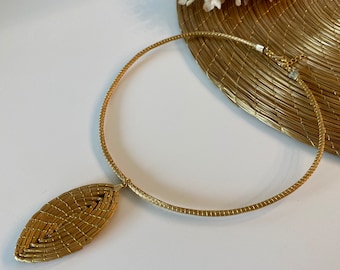 Leaf Golden Grass Choker Necklace