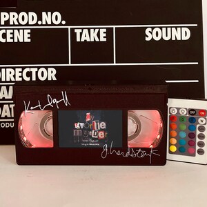 Retro VHS Bänder, VHS Lampe, vhs Licht 70er Jahre, 80er Jahre, 90er Jahre, Weihnachten, Halloween, Geschenk für Baby, Filmplakat, Horror-Film, Büro Zubehör Komödie