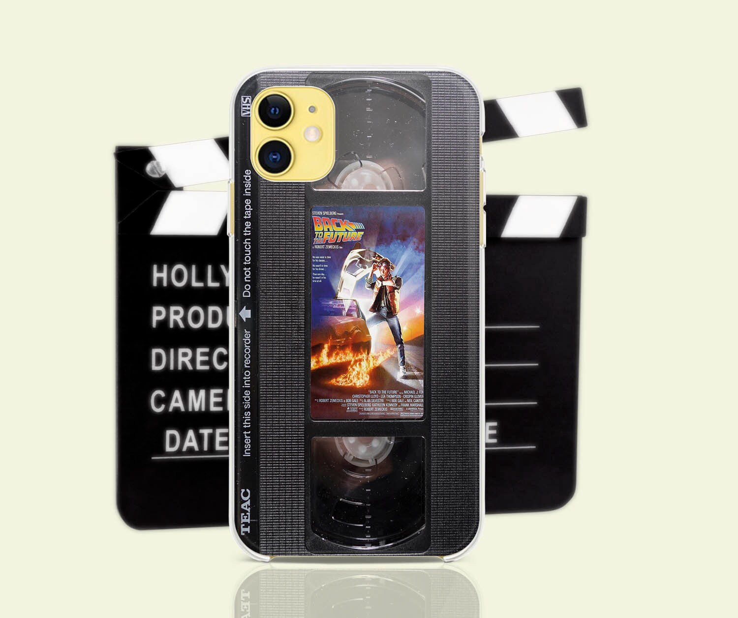 La DeLorean di Ritorno al futuro diventa una cover per iPhone