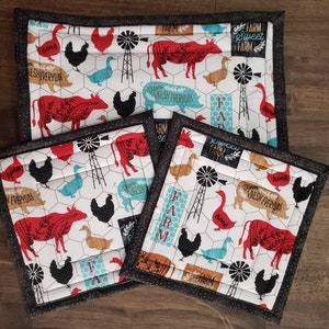 GESCHENKSET VOOR DE KEUKEN: 3-delige Hot Pad-set, 1 9&quot;x13&quot; + 2 8&quot;x8&quot; Pads - Farm Fresh