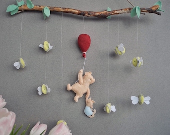 Winnie the Pooh baby, Classic Winnie the Pooh garland, Vintage Pooh Bear Nursery Wall Hanging, Classic Winnie the Pooh, Bees branch hanging