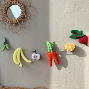 Fruit and Veggies Garland, Nursery wall hanging, Fruit bunting, Nursery wall decoration, toddler room decor, Farmers Market