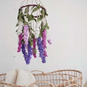 Wisteria mobile, Purple flower mobile, Floral mobile, Greenery mobile, Rustic baby mobile, Baby girl nursery decor, Baby mobile, Mobile bebe