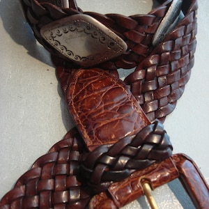 BROWN DISTRESSED LEATHER Concho Belt