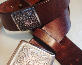 SQUARE CONCHO BELT