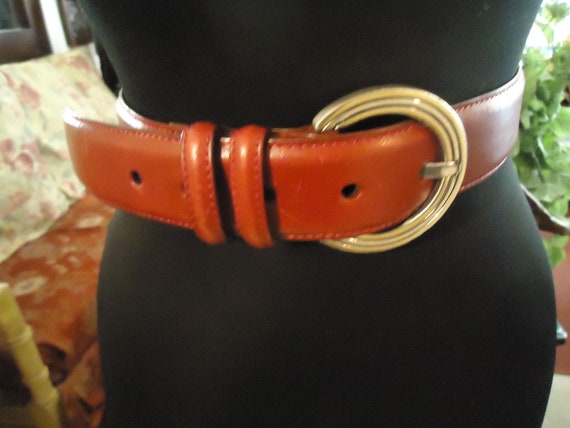 RED ROUND BUCKLE Belt - image 1